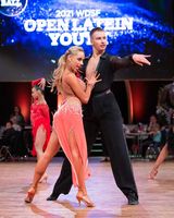 Bezauberndes WDSF Open Latein der Jugend